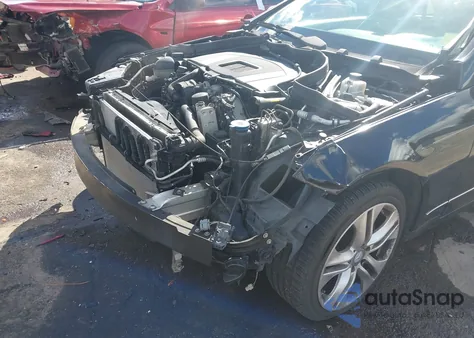 2010 Mercedes-Benz E 350 из США, поврежденный, VIN WDDKJ5GB2AF003531